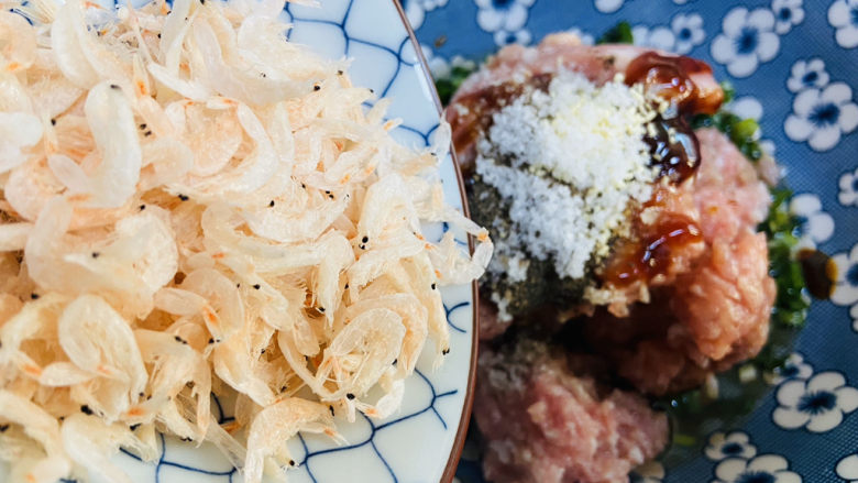 韭菜猪肉馅水饺,虾皮