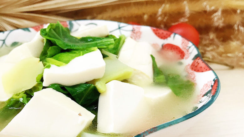 芥菜豆腐汤,加白<a style='color:red;display:inline-block;' href='/shicai/ 720'>胡椒粉</a>