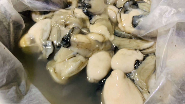 牡蛎炒蛋,市场买的<a style='color:red;display:inline-block;' href='/shicai/ 193'>牡蛎</a>特别新鲜;