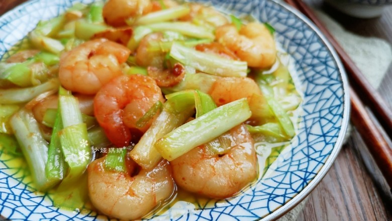 韭黄炒虾仁,鲜香清爽!