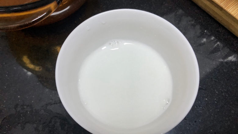 鱿鱼炒芹菜➕ 绿遍山原白满川,还准备点水淀粉