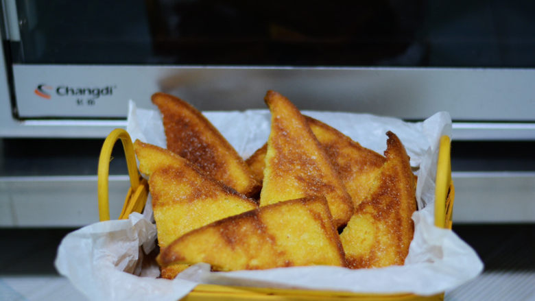 香酥面包片——秒杀面包店的面包片配方,很香,很脆,不是很甜,宝宝也可以吃的零食哦