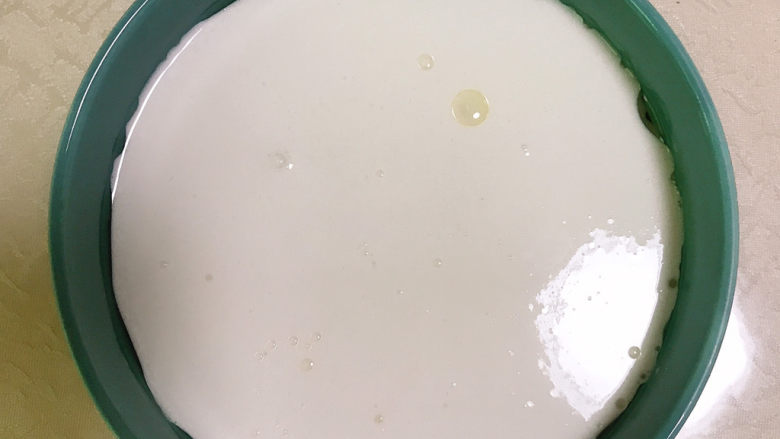 驴打滚,碗尽量大一点,米浆薄容易蒸熟