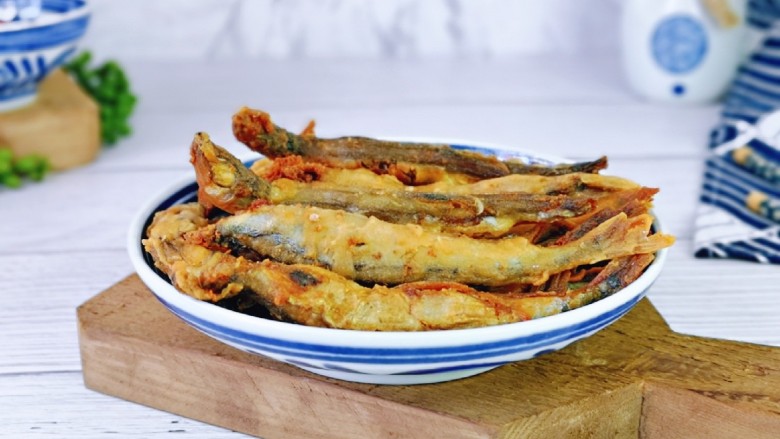 酥炸多春鱼,简直太好吃了,香的不要不要的。