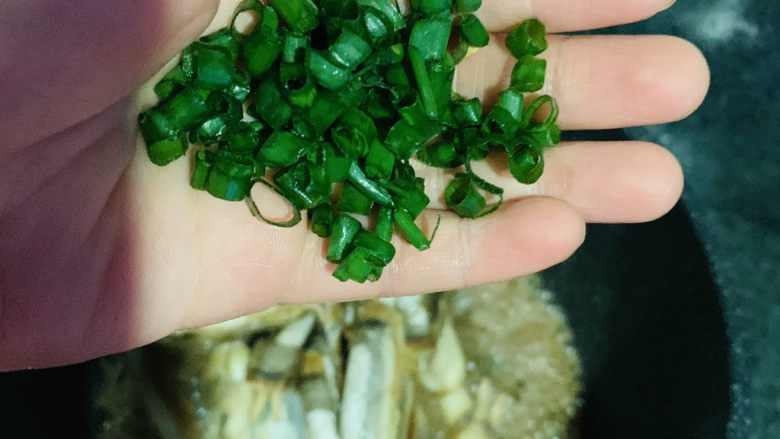 葱油蛏子,加葱粒;