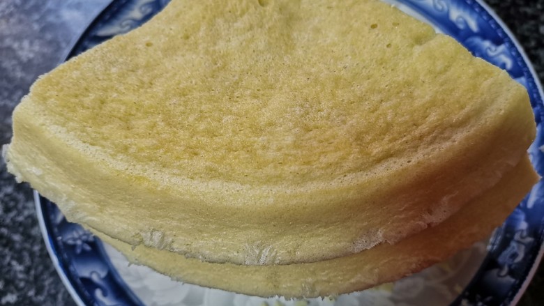 小米蛋糕,好吃不上火,手把手教你做起来,香喷喷,好吃还不上火的,特别适合小宝宝吃的小米蛋糕就做好啦。