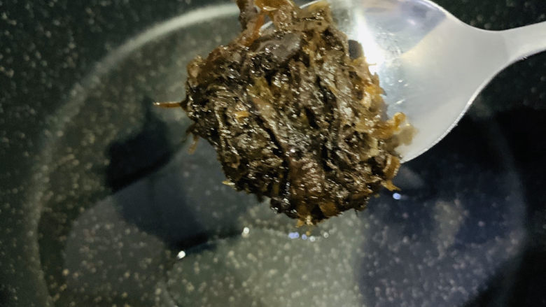 橄榄菜炒四季豆,加1勺橄榄菜;