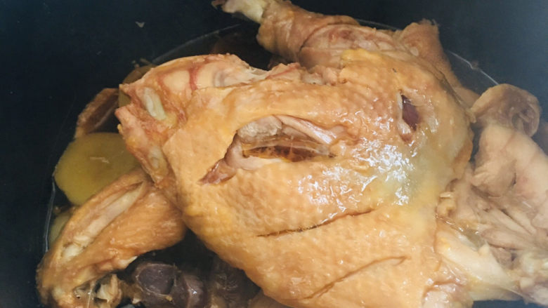 电饭煲煲鸡,出锅,满屋飘香