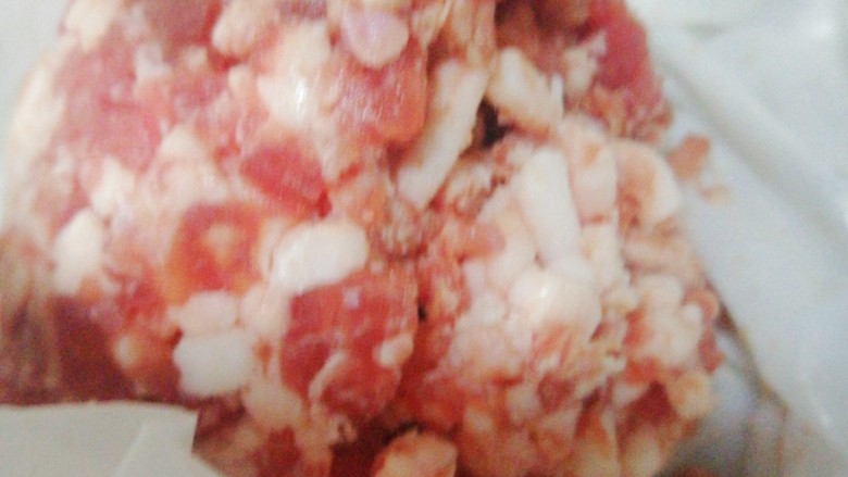杏鲍菇炒鸡蛋,备肉馅2-3两即可!