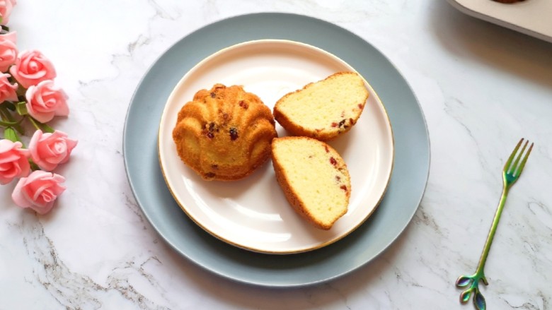 蔓越莓玛德琳蛋糕