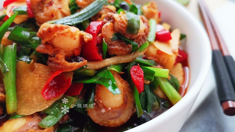韭菜炒扇贝,色香味俱全!