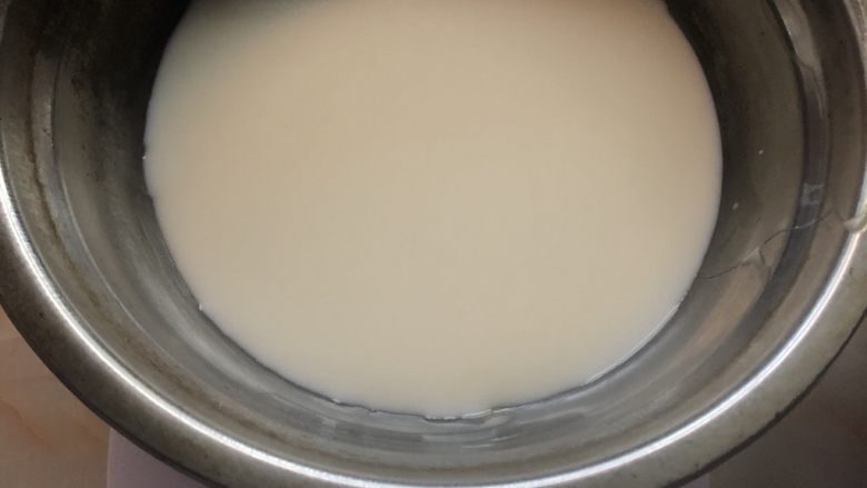 十寸古早蛋糕,牛奶称重