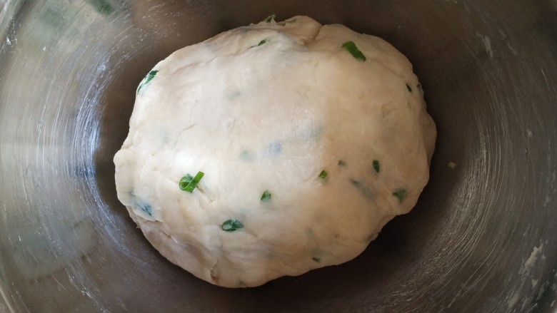 香葱苏打饼干,再用手揉捏,揉成面团
