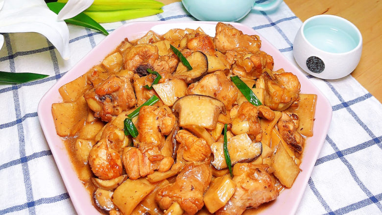 杏鲍菇烧鸡块