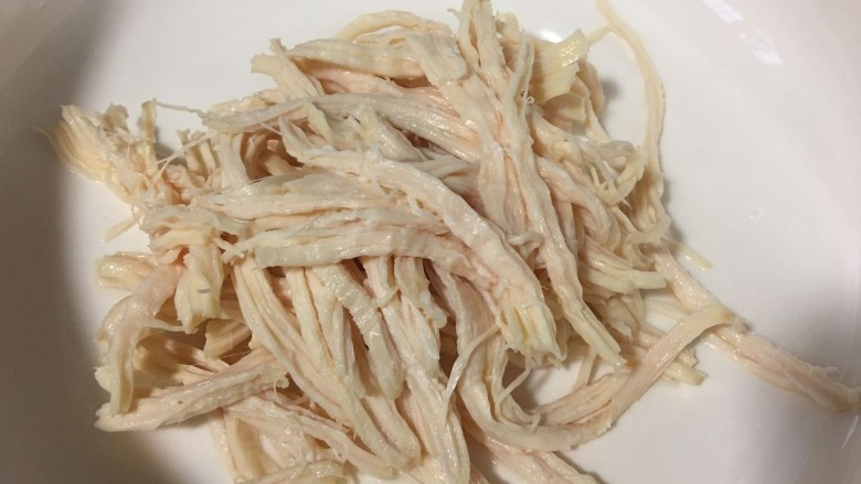 手撕鸡胸肉,鸡胸肉手撕细丝