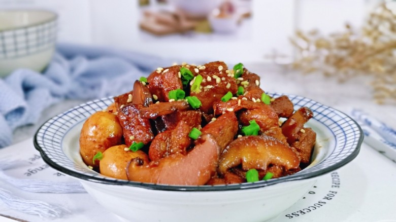 香菇鹌鹑蛋,家常菜最美味,强烈推荐大家试试这道菜呦~不好吃来找我。