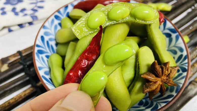 香辣毛豆,香辣毛豆,麻辣咸香
