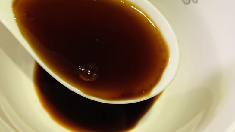 豆腐炒鸡蛋,<a style='color:red;display:inline-block;' href='/shicai/ 721'>蚝油</a>1勺;