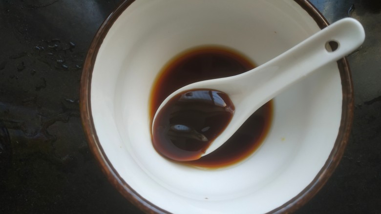 青椒炒腐竹,一勺<a style='color:red;display:inline-block;' href='/shicai/ 721'>蚝油</a>