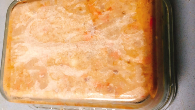 宝宝红米猪肉蒸糕,倒扣等冷却后脱模