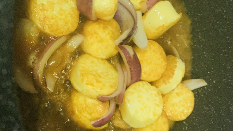 铁板日本豆腐,大火煮开;