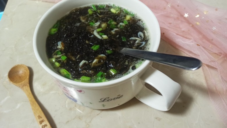 紫菜虾皮汤,成品