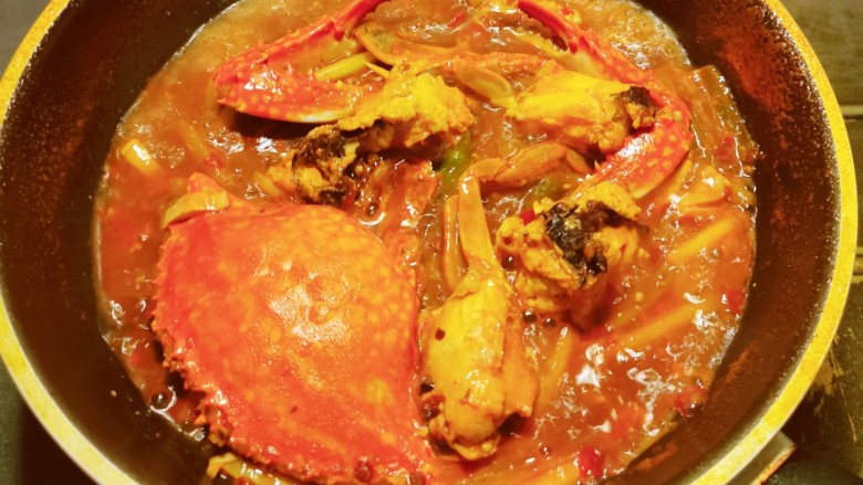 干锅香辣蟹,煮开