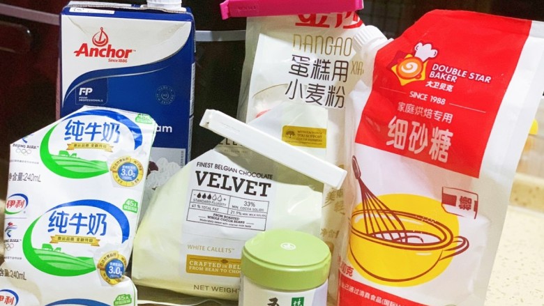 抹茶千层蛋糕,准备材料,这配方是6寸千层的量