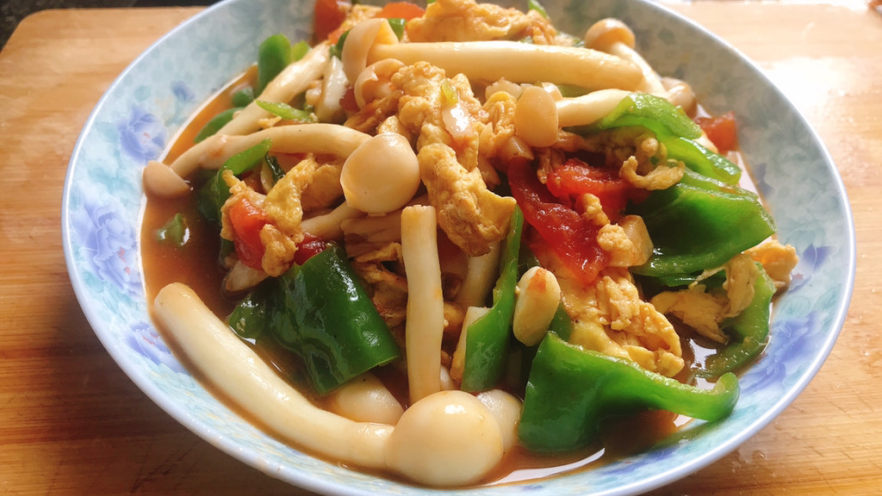 白玉菇炒鸡蛋