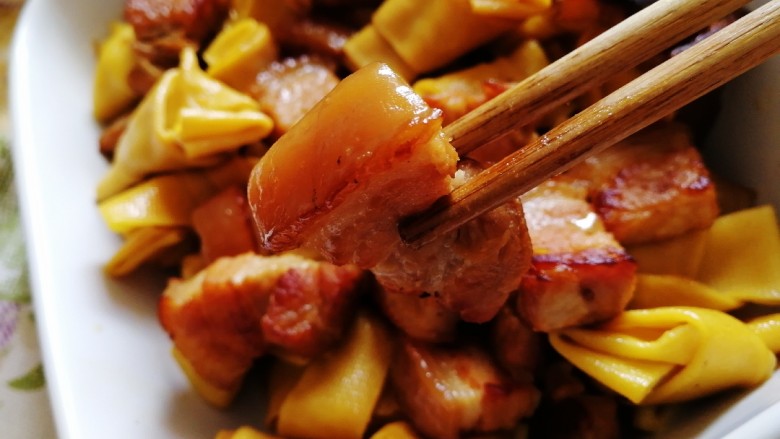 千张红烧肉,肥而不腻,瘦而不柴。