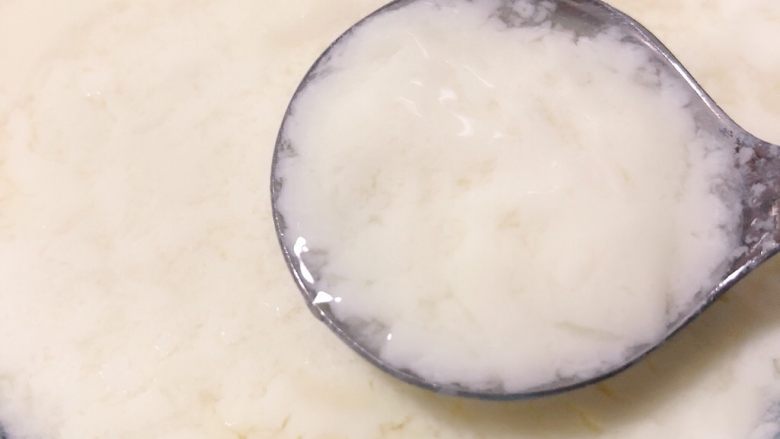 姜撞奶,如果静置后没有凝固 可能是因为牛奶的温度不对 或者姜汁的比例不对