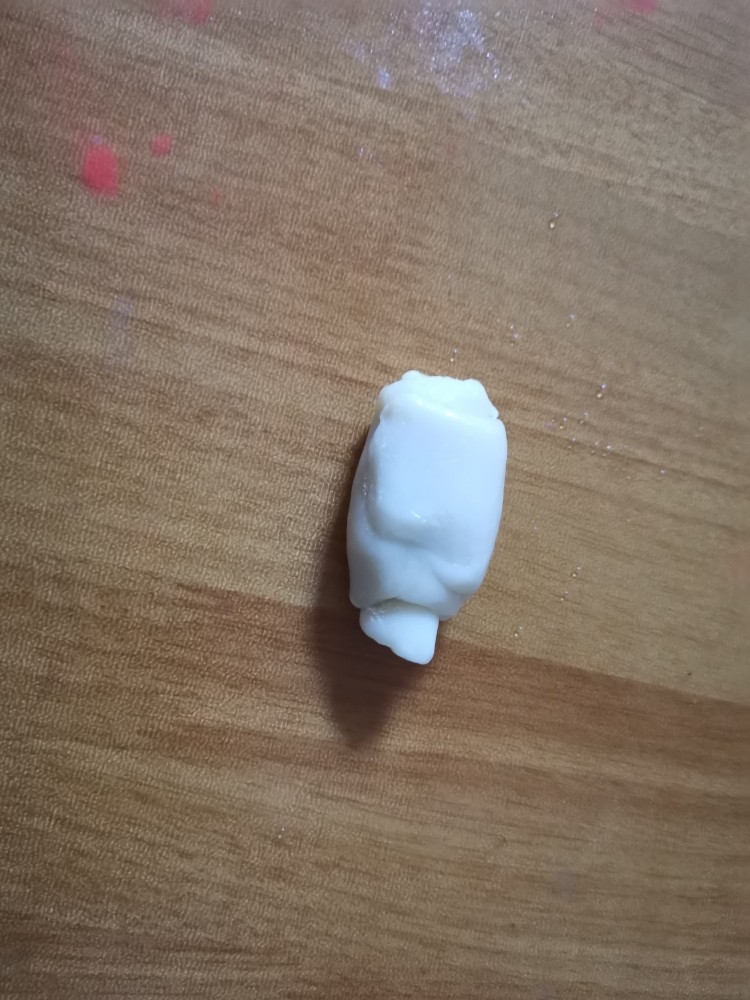香喷喷的软糯可口,一咬就掉渣儿的老婆饼,卷起来