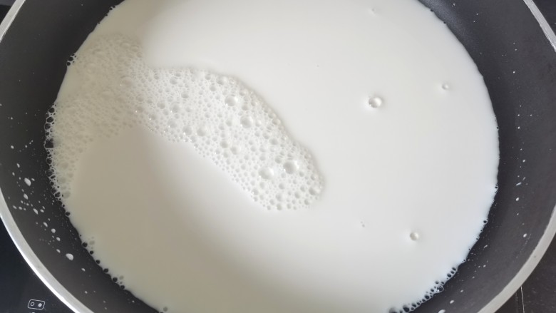 炸奶冻,搅拌均匀至没有干淀粉