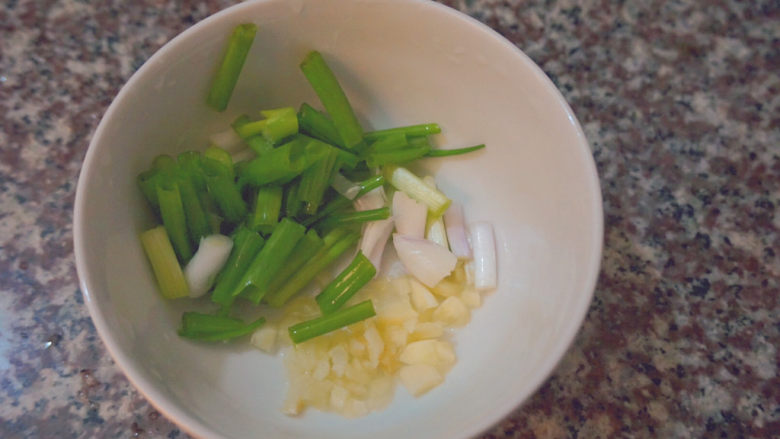 家常烧豆腐,还有葱花