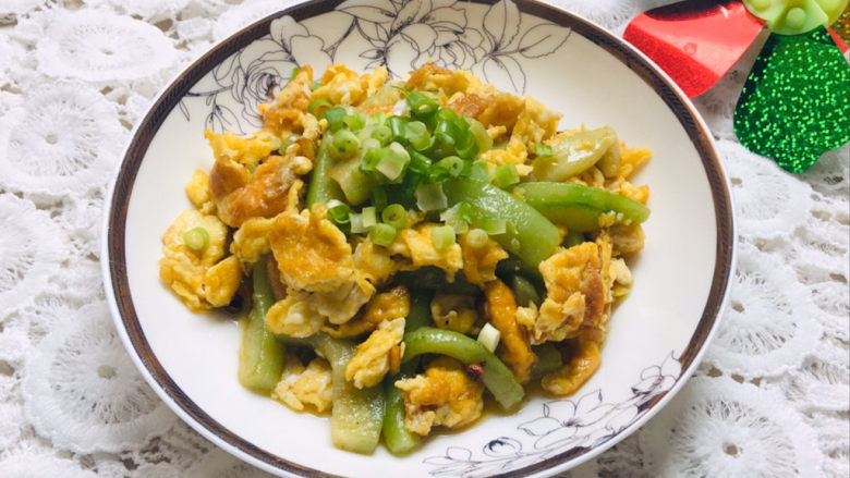 丝瓜炒鸡蛋