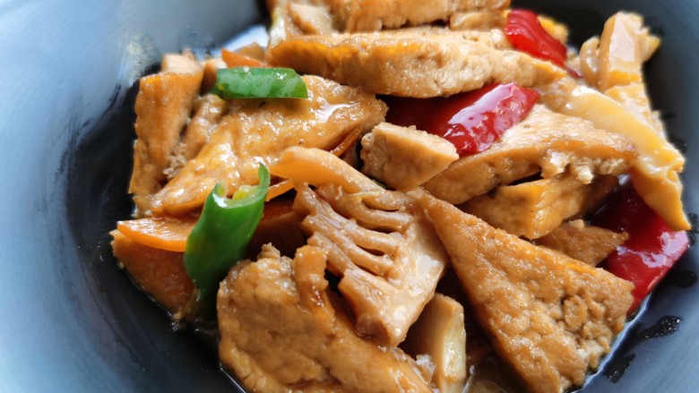 家常烧豆腐,喜欢的试试吧!