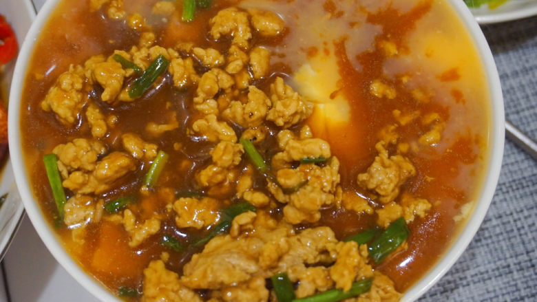 豆腐蒸蛋,这样就可以食用啦(如果不喜欢,可以直接豆腐蒸蛋就可以啦)