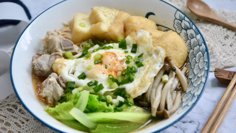 <span style="color:red">沙茶</span>面