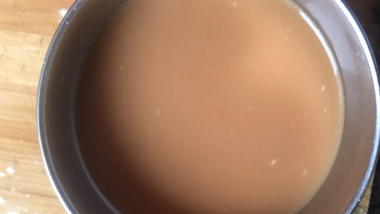 脆皮日本豆腐,再加入适量的刚刚裹日本豆腐剩的玉米淀粉,加半碗水搅拌均匀备用