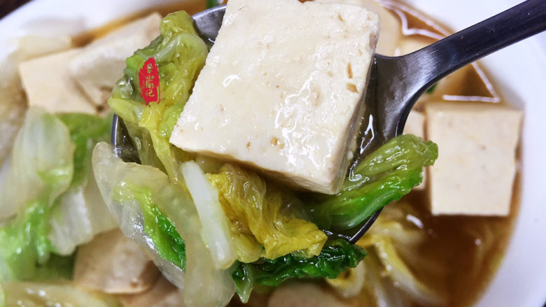 白菜炖豆腐,超好吃,原汁原味