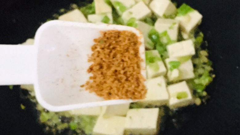 白菜炖豆腐,加半勺南德~