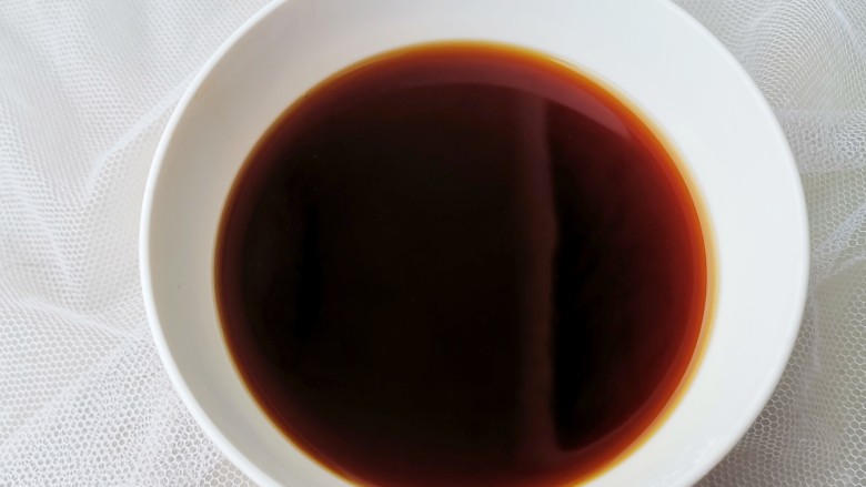 脆皮日本豆腐,搅拌均匀。