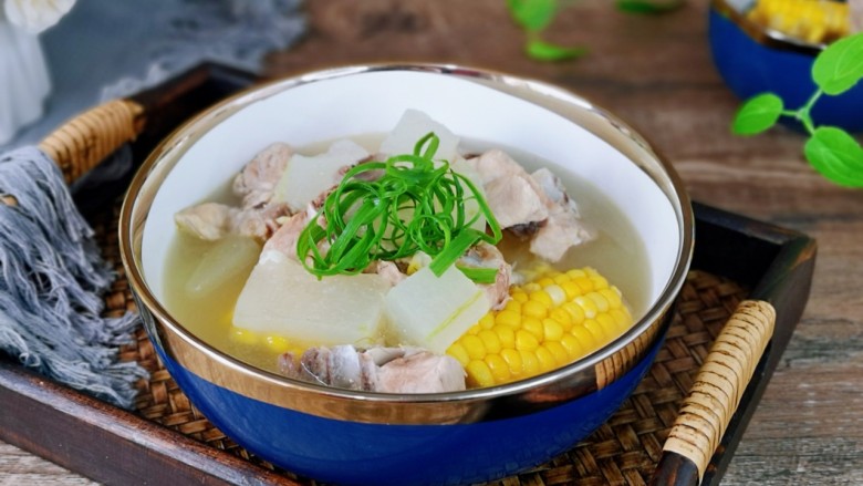 排骨冬瓜汤,夏天养生之汤,汤汤水水最养人。