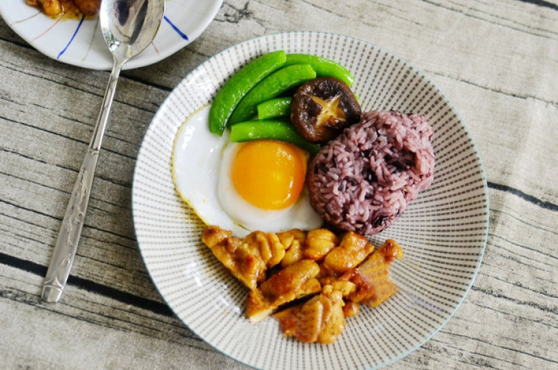 法式黑椒鸡腿黑米饭，简单易做