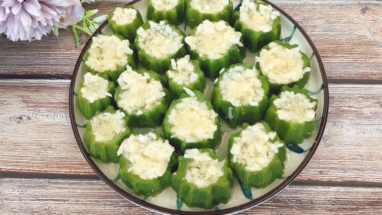 蒜蓉蒸丝瓜,开吃啦