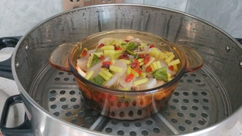 佛跳墙,中途加入水,一个小时加一次。