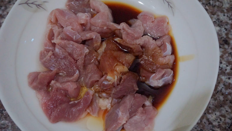 四季豆炒肉,再加入少许<a style='color:red;display:inline-block;' href='/shicai/ 721'>蚝油</a>