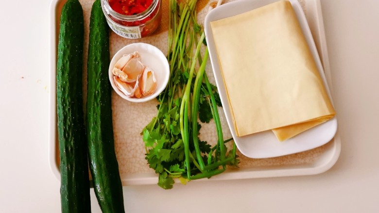 凉拌千张,食材准备好