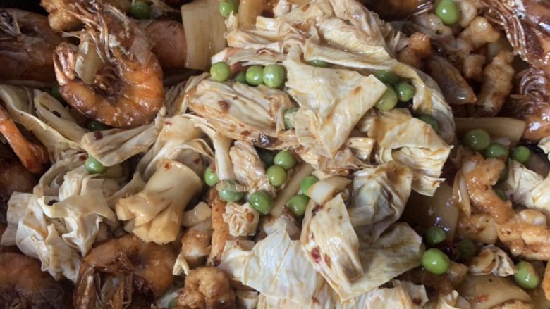 美味佳肴虾锅,放糖蚝油鸡粉