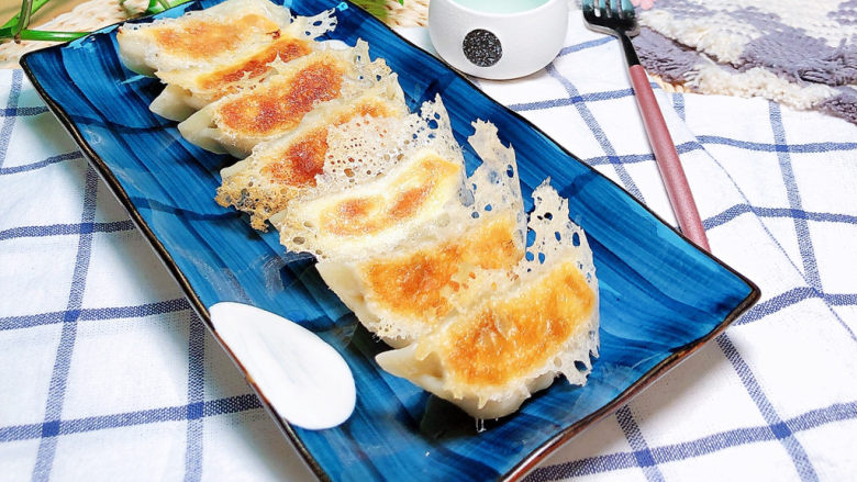 冰花锅贴,先来一张成品图!